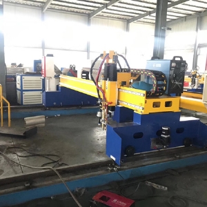 龍門(mén)式焊接機器人