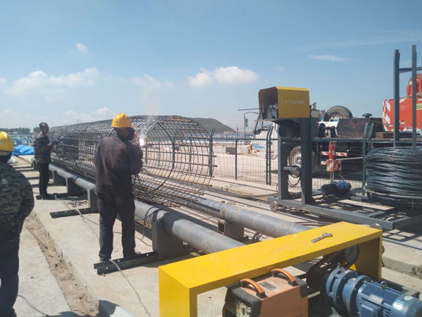 數控鋼筋籠繞筋機