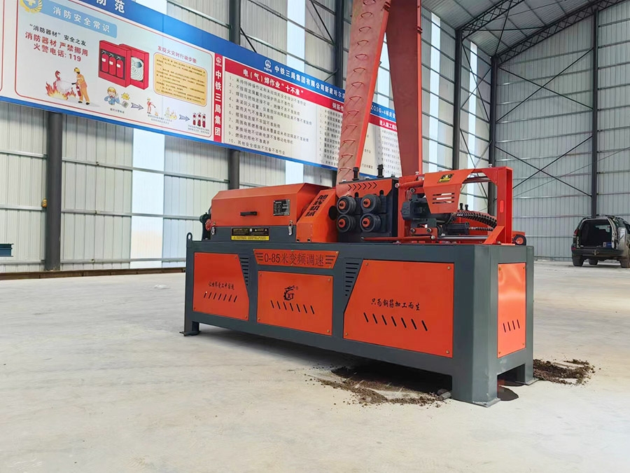 數控鋼筋籠滾焊機1