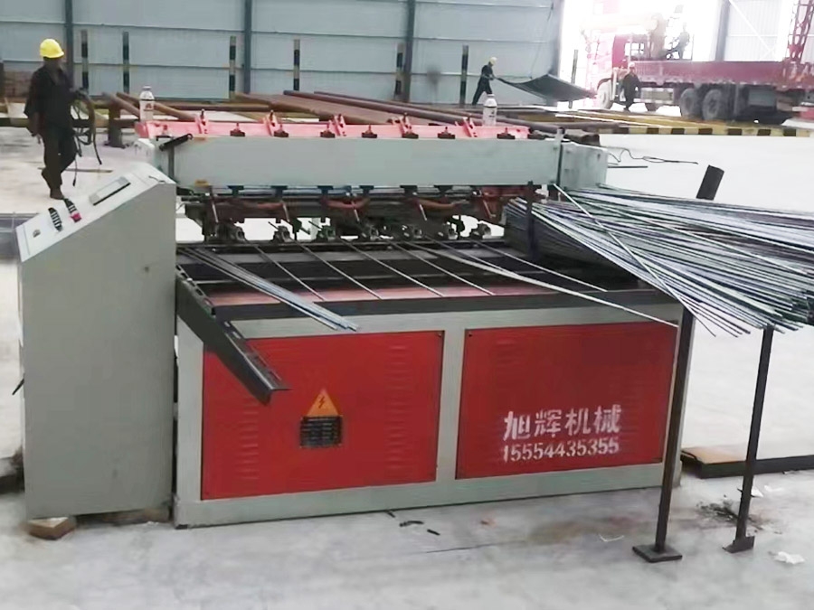 數控鋼筋籠滾焊機5