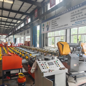 數控鋸切套絲打磨生產(chǎn)線(xiàn)