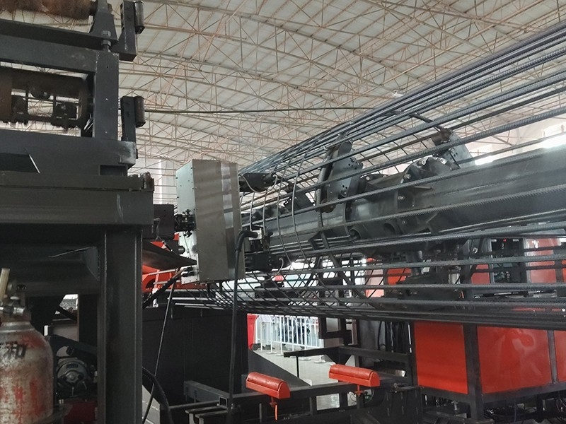 全自動(dòng)鋼筋籠焊接工作站