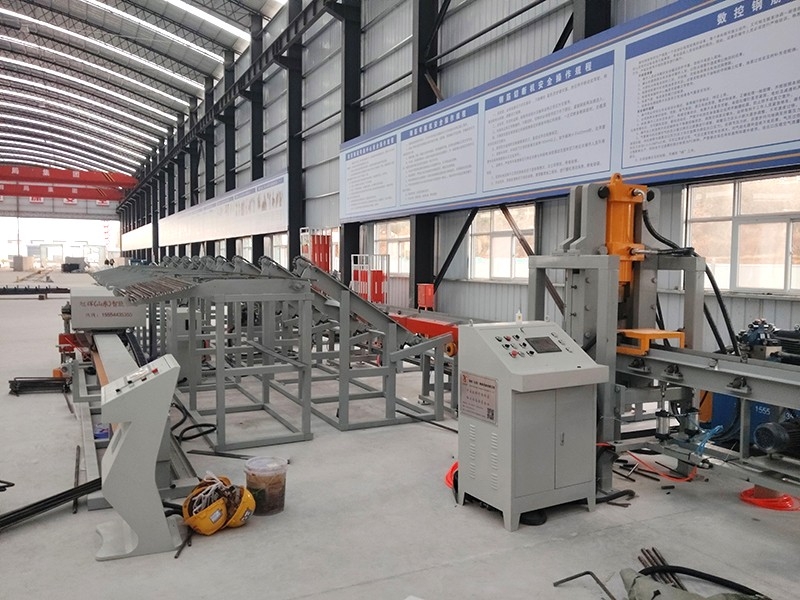 數(shù)控剪切彎曲生產(chǎn)線