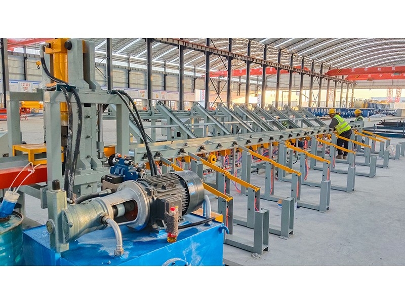 數(shù)控剪切彎曲生產(chǎn)線