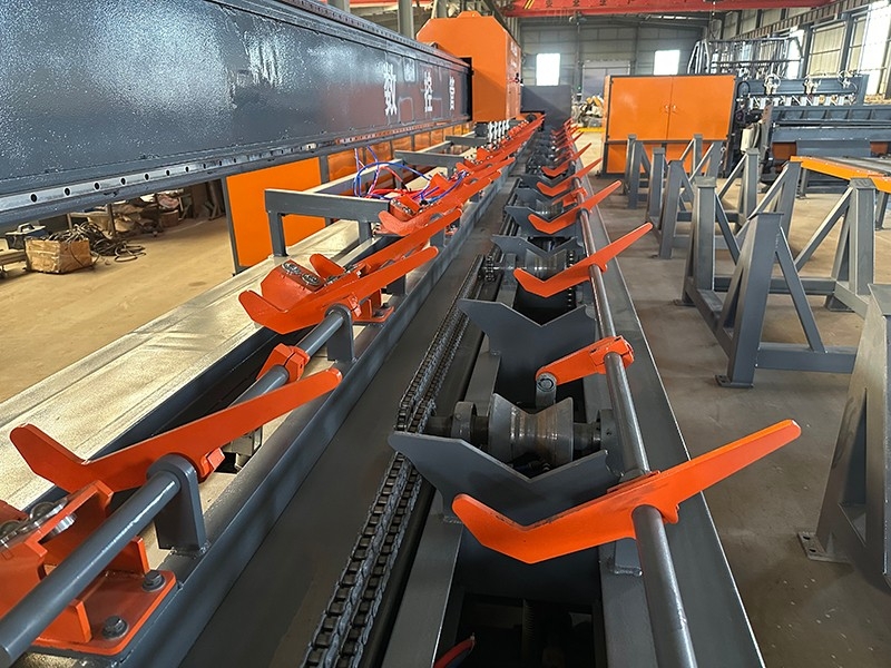 全自動(dòng)小導(dǎo)管生產(chǎn)線